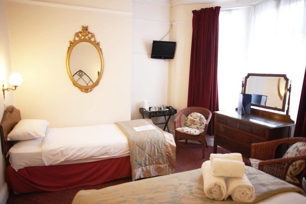Hamilton Court Hotel 체스터 외부 사진